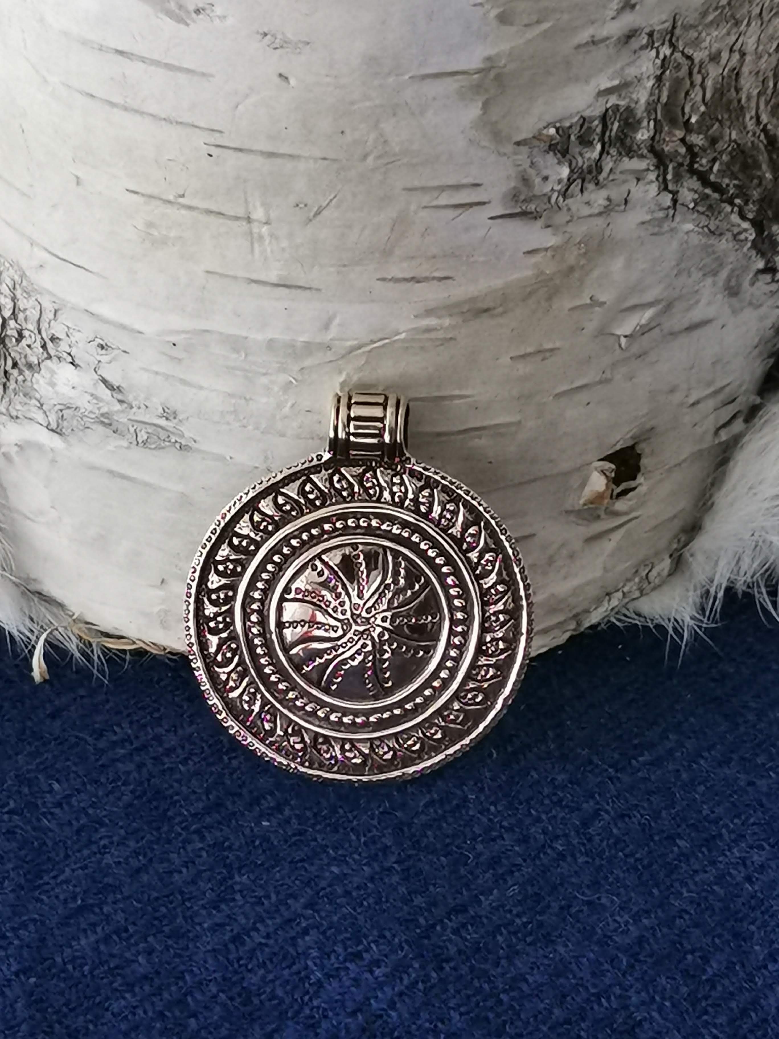 Anhänger Rundschild Birka